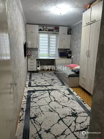 2-комнатная квартира, этаж 3 из 5, 45 м²