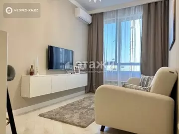 2-комнатная квартира, этаж 4 из 12, 40 м²
