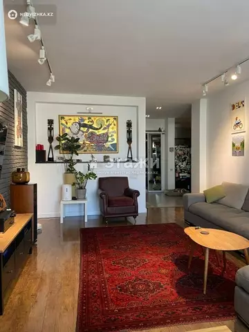 3-комнатная квартира, этаж 8 из 11, 100 м²