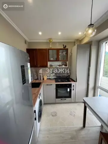 1-комнатная квартира, этаж 3 из 7, 42 м²