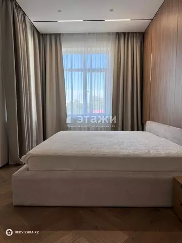 4-комнатная квартира, этаж 2 из 21, 120 м²