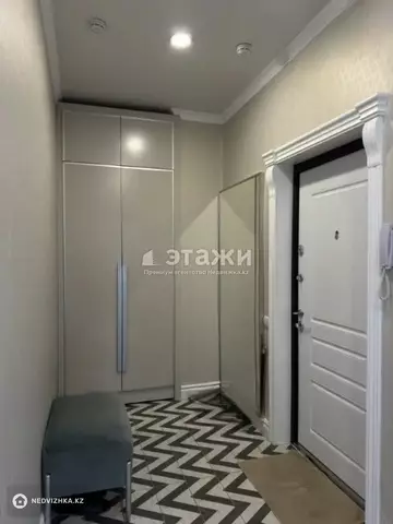 2-комнатная квартира, этаж 3 из 18, 70 м²
