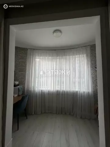 2-комнатная квартира, этаж 3 из 18, 70 м²