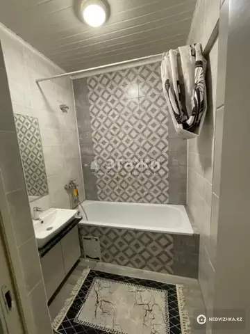 2-комнатная квартира, этаж 1 из 5, 54 м²