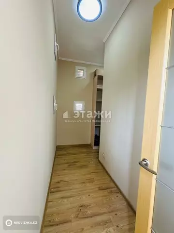 2-комнатная квартира, этаж 6 из 20, 92 м², на длительный срок