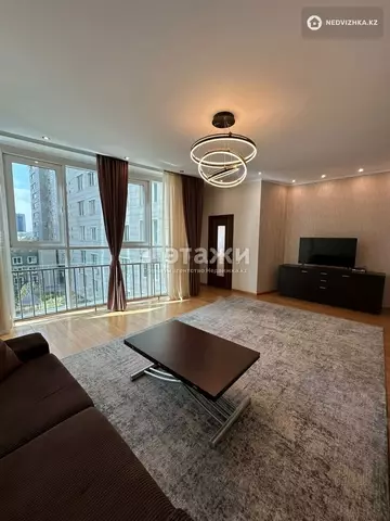 2-комнатная квартира, этаж 6 из 20, 92 м², на длительный срок