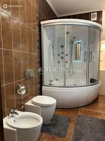 2-комнатная квартира, этаж 6 из 20, 92 м², на длительный срок