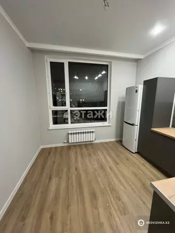 1-комнатная квартира, этаж 5 из 12, 37 м²