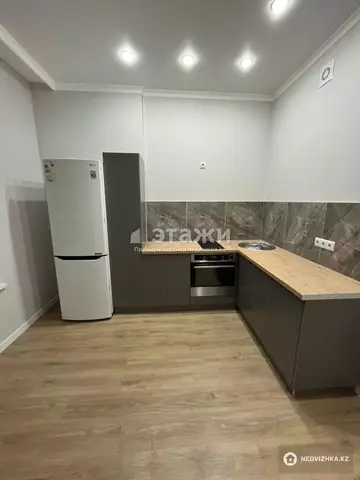 1-комнатная квартира, этаж 5 из 12, 37 м²