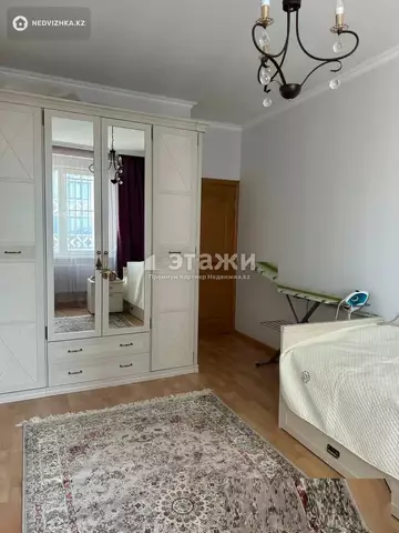 3-комнатная квартира, этаж 17 из 24, 82 м²