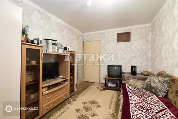 2-комнатная квартира, этаж 1 из 5, 45 м²