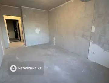 1-комнатная квартира, этаж 1 из 9, 35 м²