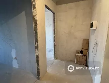 1-комнатная квартира, этаж 1 из 9, 35 м²