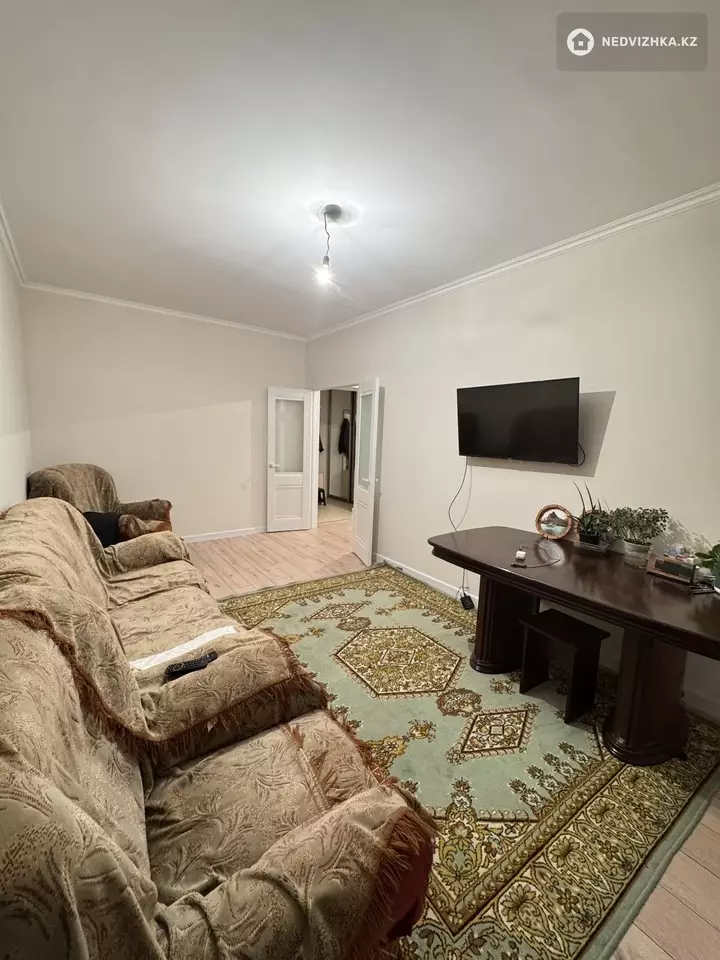 70.7 м², 3-комнатная квартира, этаж 2 из 9, 71 м², изображение - 1