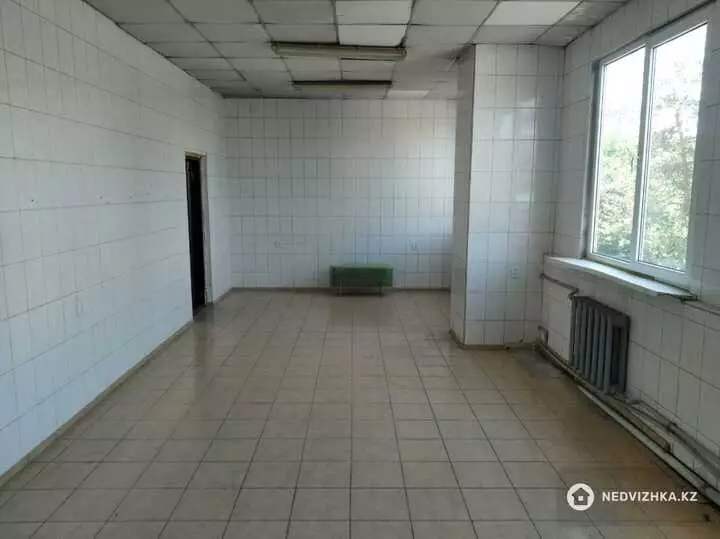 56.3 м², Офисное помещение, этаж 1 из 3, в административном здании, 56 м², на длительный срок, изображение - 1