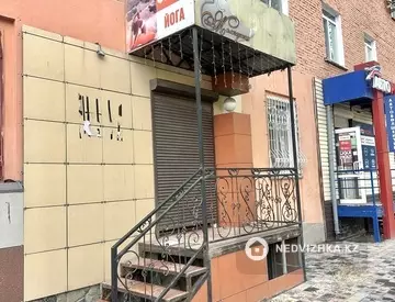 Офисное помещение, этаж 1 из 5, в жилом доме, 79 м²
