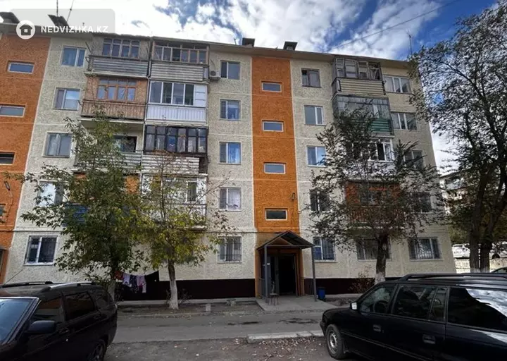 60.2 м², 4-комнатная квартира, этаж 2 из 5, 60 м², изображение - 1