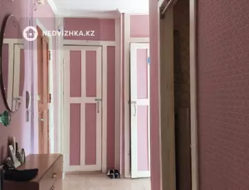 60.2 м², 4-комнатная квартира, этаж 2 из 5, 60 м², изображение - 6