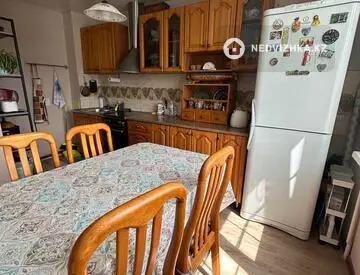 4-комнатная квартира, этаж 6 из 9, 82 м²