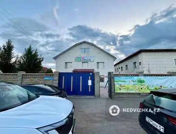 5-комнатный дом, 12 соток, 219 м²