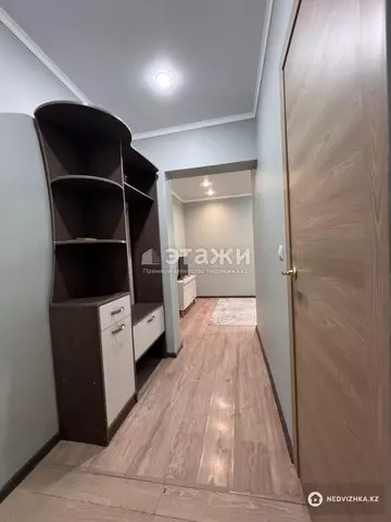 1-комнатная квартира, этаж 10 из 10, 36 м²