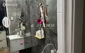 1-комнатная квартира, этаж 4 из 5, 37 м²