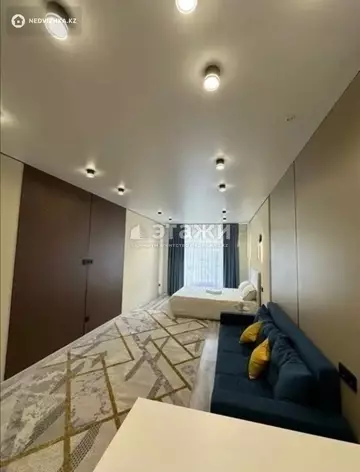 1-комнатная квартира, этаж 4 из 10, 35 м²