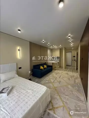 1-комнатная квартира, этаж 4 из 10, 35 м²