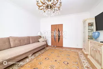 4-комнатная квартира, этаж 8 из 12, 97 м²