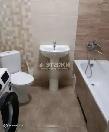 1-комнатная квартира, этаж 4 из 9, 42 м²
