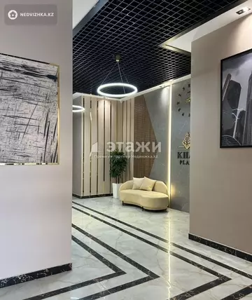 2-комнатная квартира, этаж 9 из 12, 64 м²