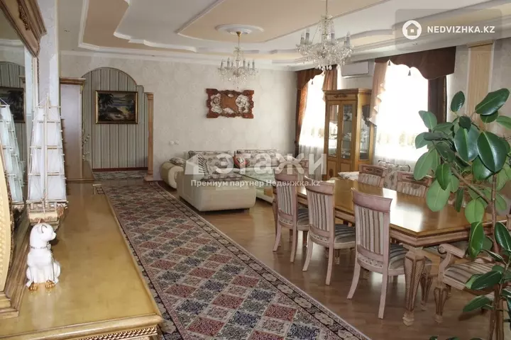 206.4 м², 5-комнатная квартира, этаж 4 из 4, 206 м², изображение - 1