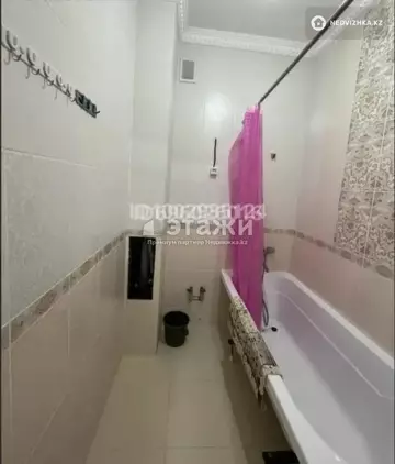 2-комнатная квартира, этаж 3 из 5, 60 м²