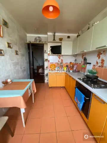 2-комнатная квартира, этаж 3 из 9, 51 м²