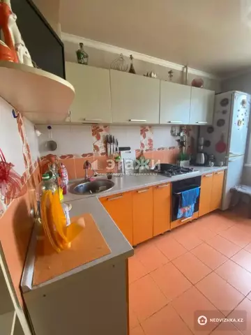 2-комнатная квартира, этаж 3 из 9, 51 м²