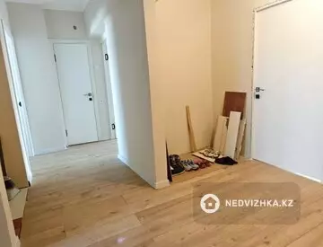 4-комнатная квартира, этаж 5 из 5, 99 м²