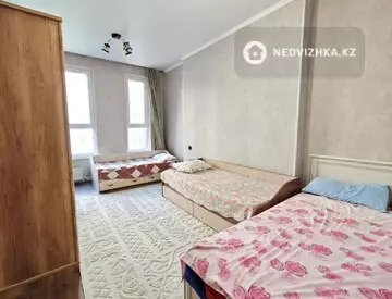 3-комнатная квартира, этаж 4 из 13, 72 м²