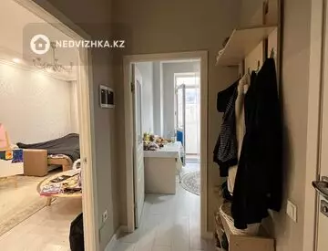 1-комнатная квартира, этаж 8 из 16, 38 м²