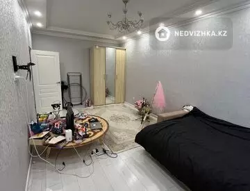 1-комнатная квартира, этаж 8 из 16, 38 м²
