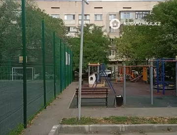 3-комнатная квартира, этаж 2 из 5, 67 м², на длительный срок