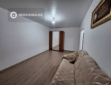 1-комнатная квартира, этаж 5 из 9, 41 м², на длительный срок