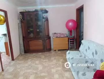 4-комнатная квартира, этаж 2 из 5, 61 м²