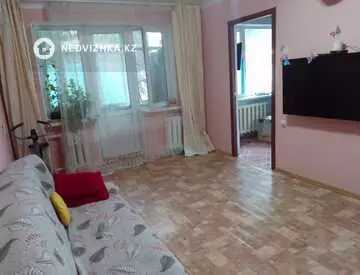 4-комнатная квартира, этаж 2 из 5, 61 м²