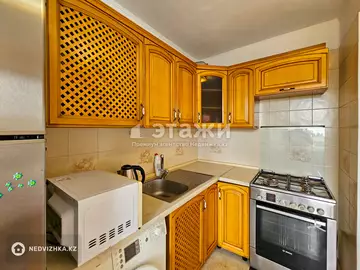 4-комнатная квартира, этаж 5 из 5, 100 м²