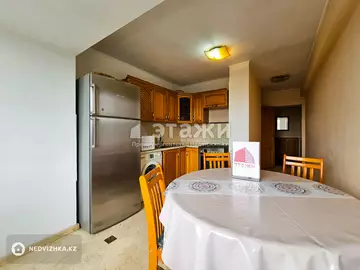 4-комнатная квартира, этаж 5 из 5, 100 м²