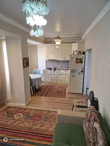 3-комнатная квартира, этаж 4 из 13, 65 м²