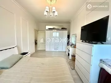 4-комнатная квартира, этаж 3 из 10, 120 м²