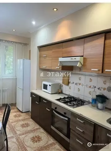 2-комнатная квартира, этаж 2 из 5, 57 м²