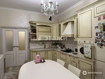 4-комнатная квартира, этаж 2 из 12, 112 м²