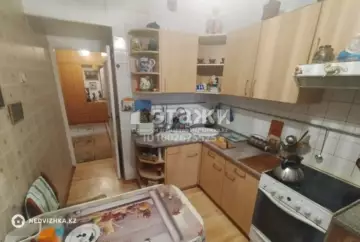 2-комнатная квартира, этаж 3 из 14, 52 м²